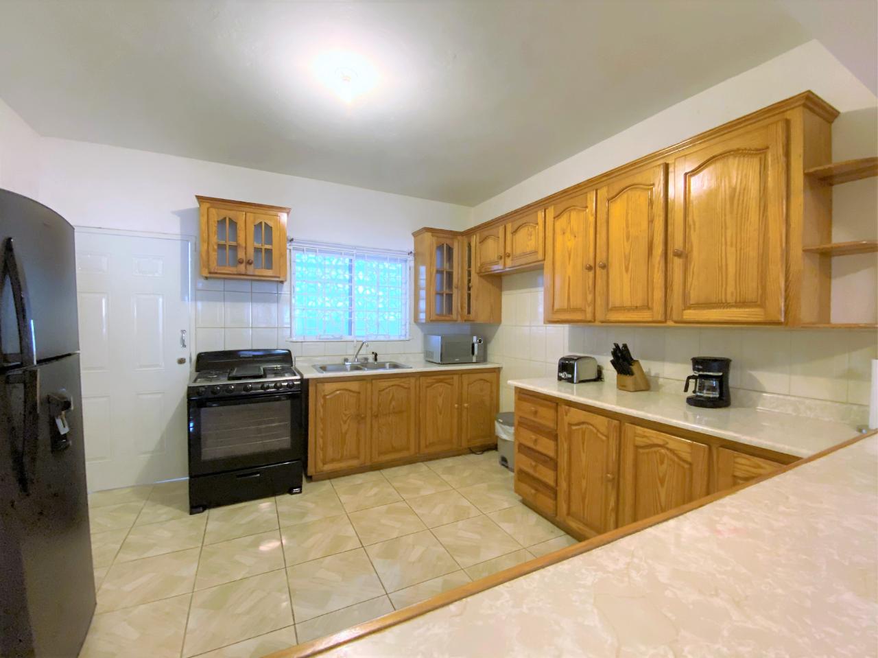 Ninth image of 433 Pasture Drive, Portobello in Montego Bay, St. James, Jamaica - property is For Rent