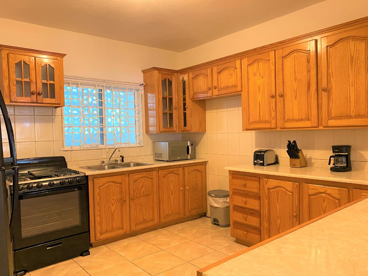 Tenth image of 433 Pasture Drive, Portobello in Montego Bay, St. James, Jamaica - property is For Rent