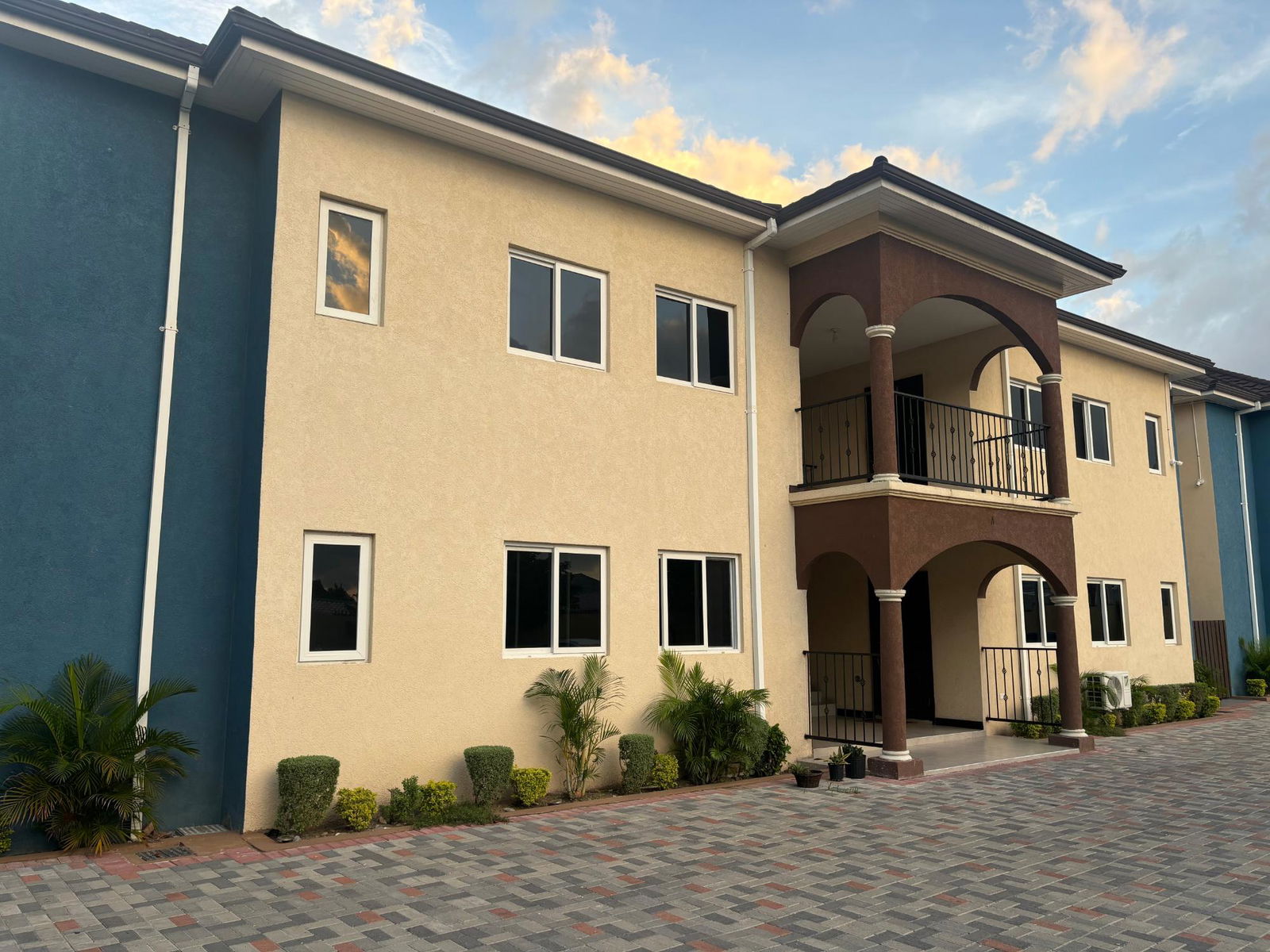 Fifth image of 5-2d Woodlawn Ave in Kingston 19, St. Andrew, Jamaica - property is For Rent