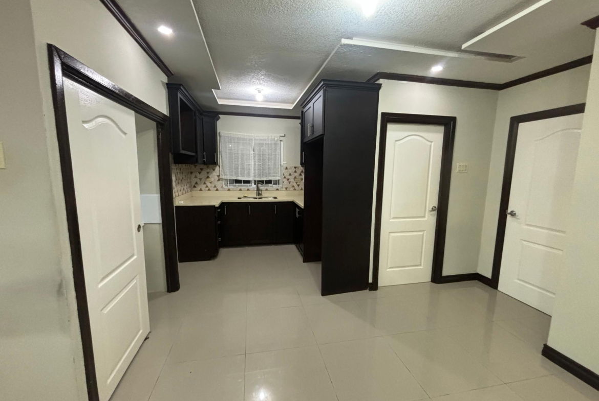 Twelfth image of 5-2d Woodlawn Ave in Kingston 19, St. Andrew, Jamaica - property is For Rent