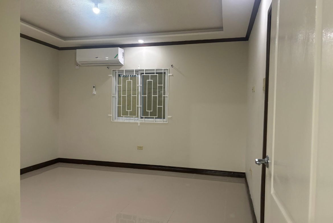 Sixteenth image of 5-2d Woodlawn Ave in Kingston 19, St. Andrew, Jamaica - property is For Rent