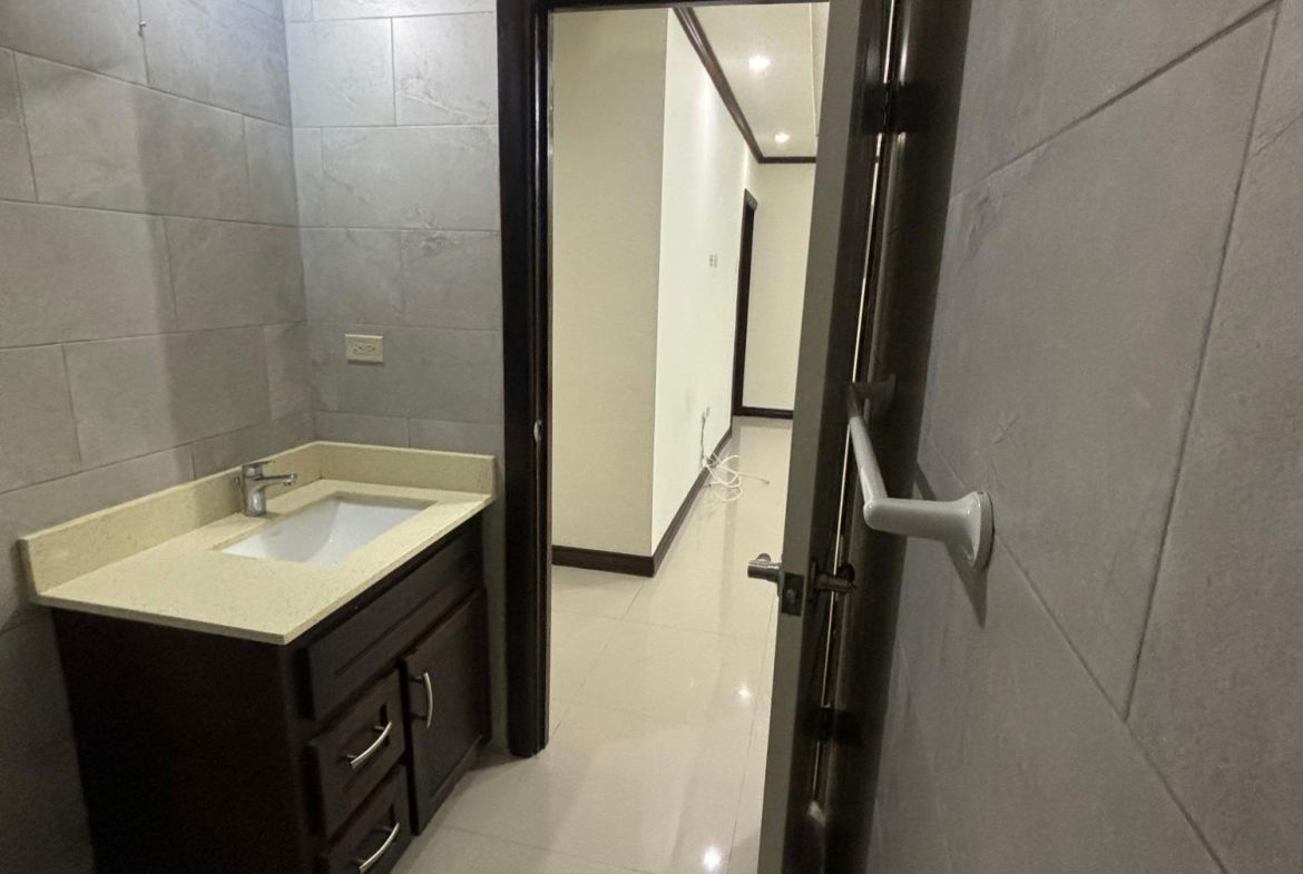 Nineteenth image of 5-2d Woodlawn Ave in Kingston 19, St. Andrew, Jamaica - property is For Rent