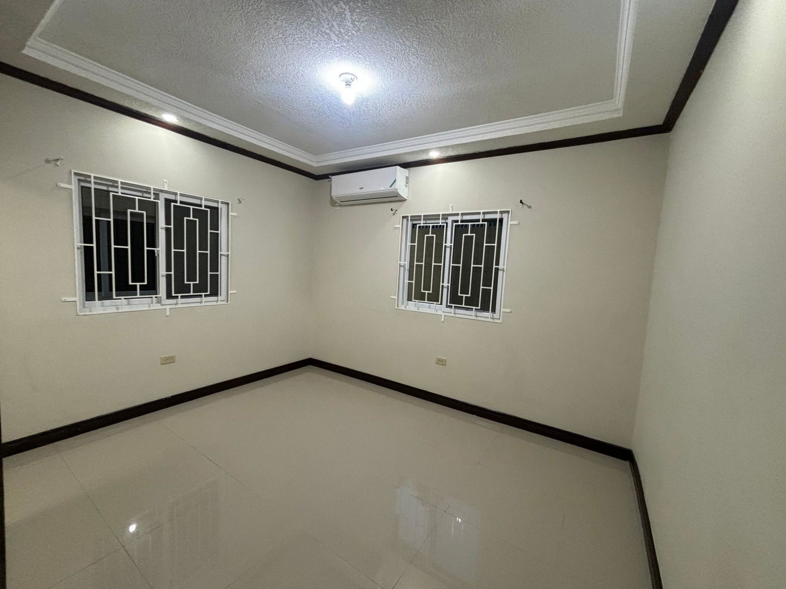 Twenty-Second image of 5-2d Woodlawn Ave in Kingston 19, St. Andrew, Jamaica - property is For Rent