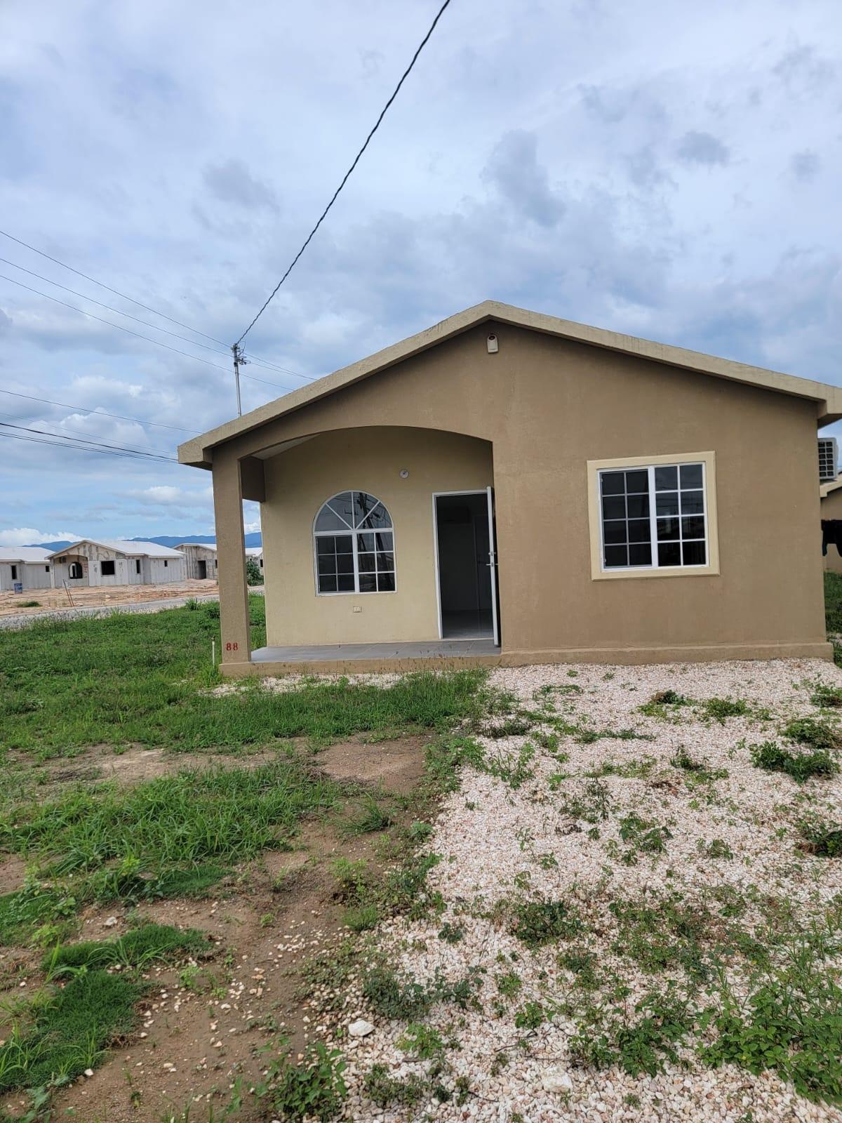 Charming-2-Bedroom-Bungalow-for-Rent-in-Phoenix-Park-Village-2-Portmore Second image of 88 Phoenix Park Village 2 in Phoenix Park, St. Catherine, Jamaica - property is For Rent