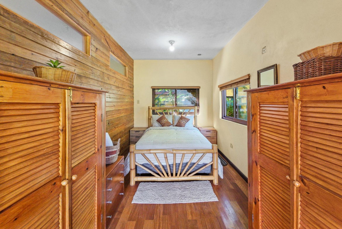 Second image of 6 Skyline Drive in Kingston 6, St. Andrew, Jamaica - property is For Rent