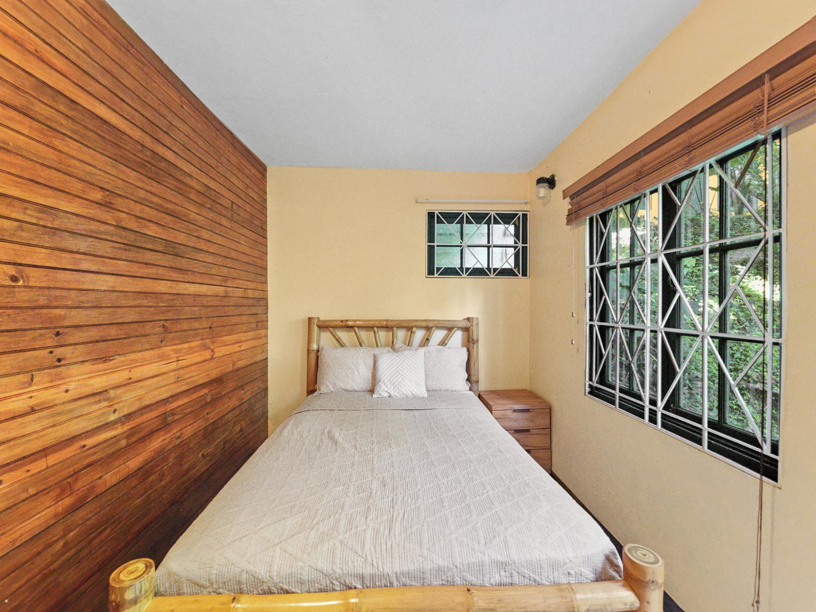 Charming-2-Bedroom-Cottage-for-Rent-in-St.-Andrew-Jamaica Eleventh image of 6 Skyline Drive in Kingston 6, St. Andrew, Jamaica - property is For Rent