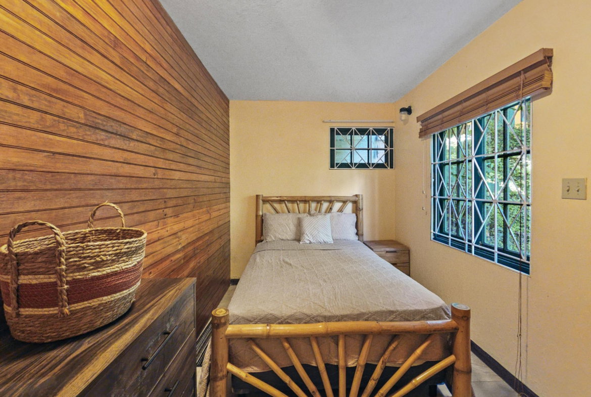 Twelfth image of 6 Skyline Drive in Kingston 6, St. Andrew, Jamaica - property is For Rent