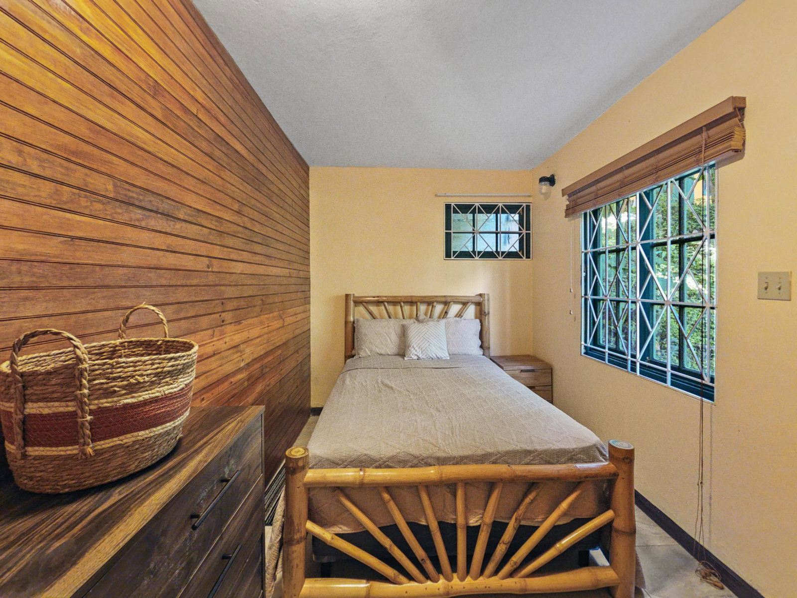Charming-2-Bedroom-Cottage-for-Rent-in-St.-Andrew-Jamaica Twelfth image of 6 Skyline Drive in Kingston 6, St. Andrew, Jamaica - property is For Rent