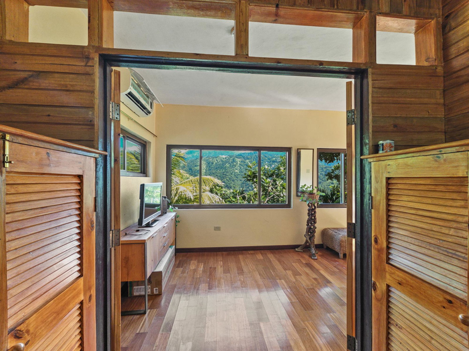 Charming-2-Bedroom-Cottage-for-Rent-in-St.-Andrew-Jamaica Fourth image of 6 Skyline Drive in Kingston 6, St. Andrew, Jamaica - property is For Rent