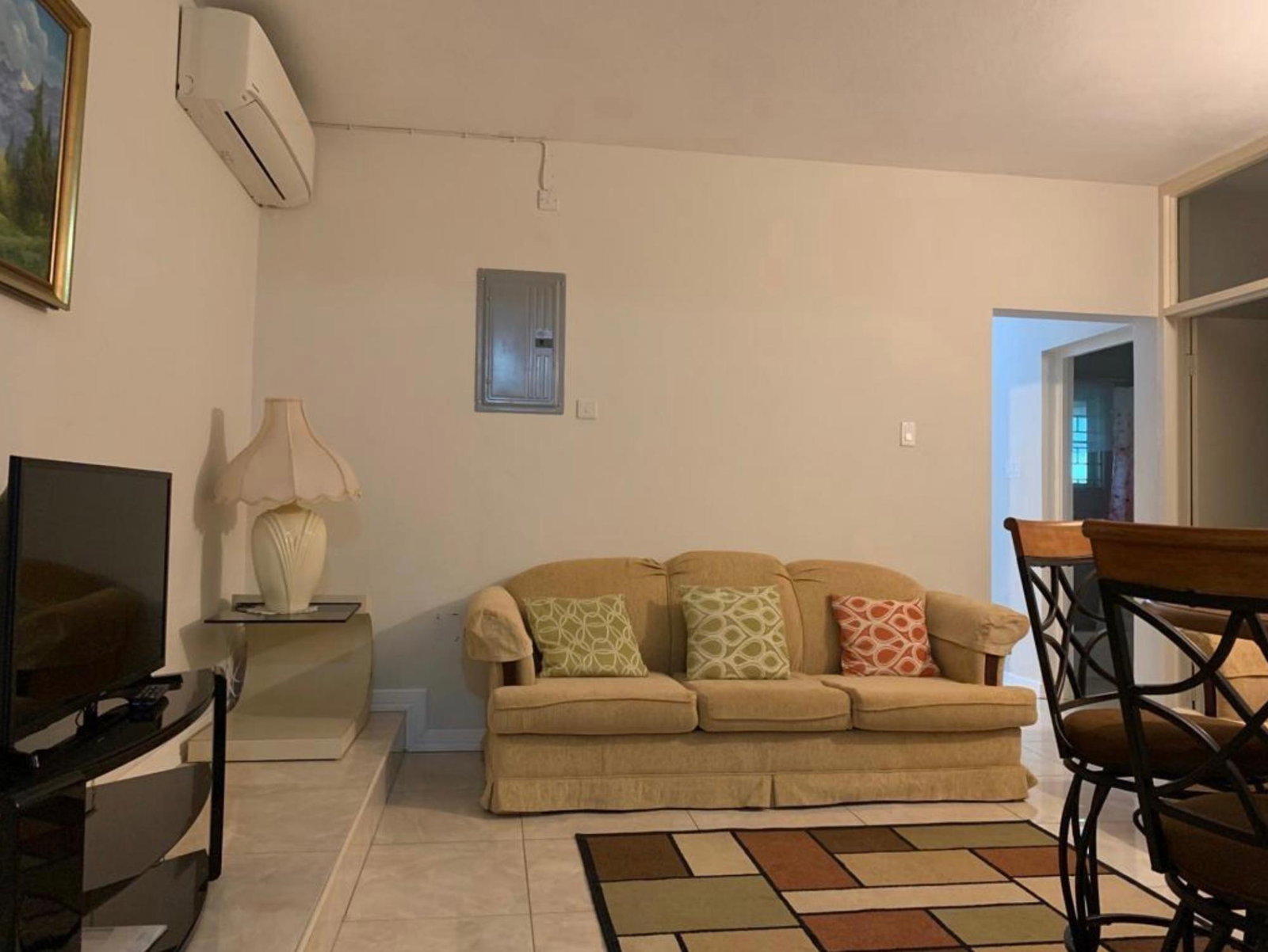 Charming-2-Bedroom-Flat-for-Rent-in-Havendale-St.-Andrew Eleventh image of 22 Belgrade Loop in Kingston 8, St. Andrew, Jamaica - property is For Rent