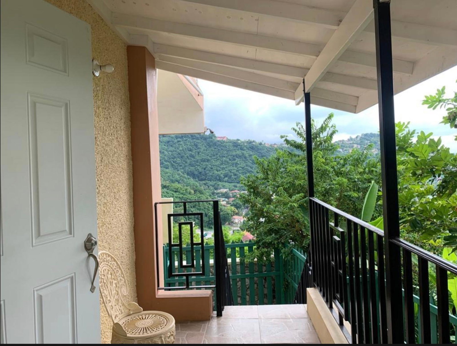 Charming-2-Bedroom-Flat-for-Rent-in-Havendale-St.-Andrew Nineteenth image of 22 Belgrade Loop in Kingston 8, St. Andrew, Jamaica - property is For Rent