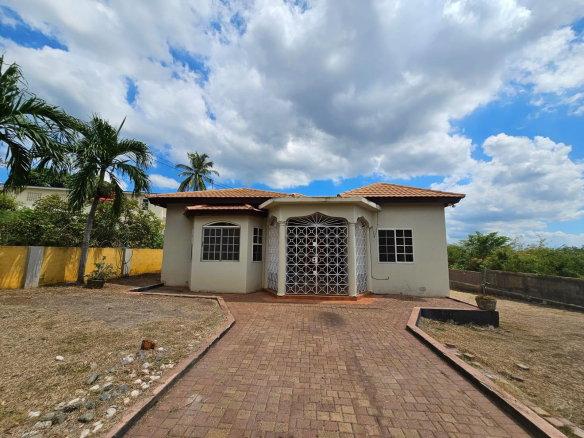 First image of 31 Bertram Close, Bellevue h in Bellevue Heights, St. Catherine, Jamaica - property is For Rent