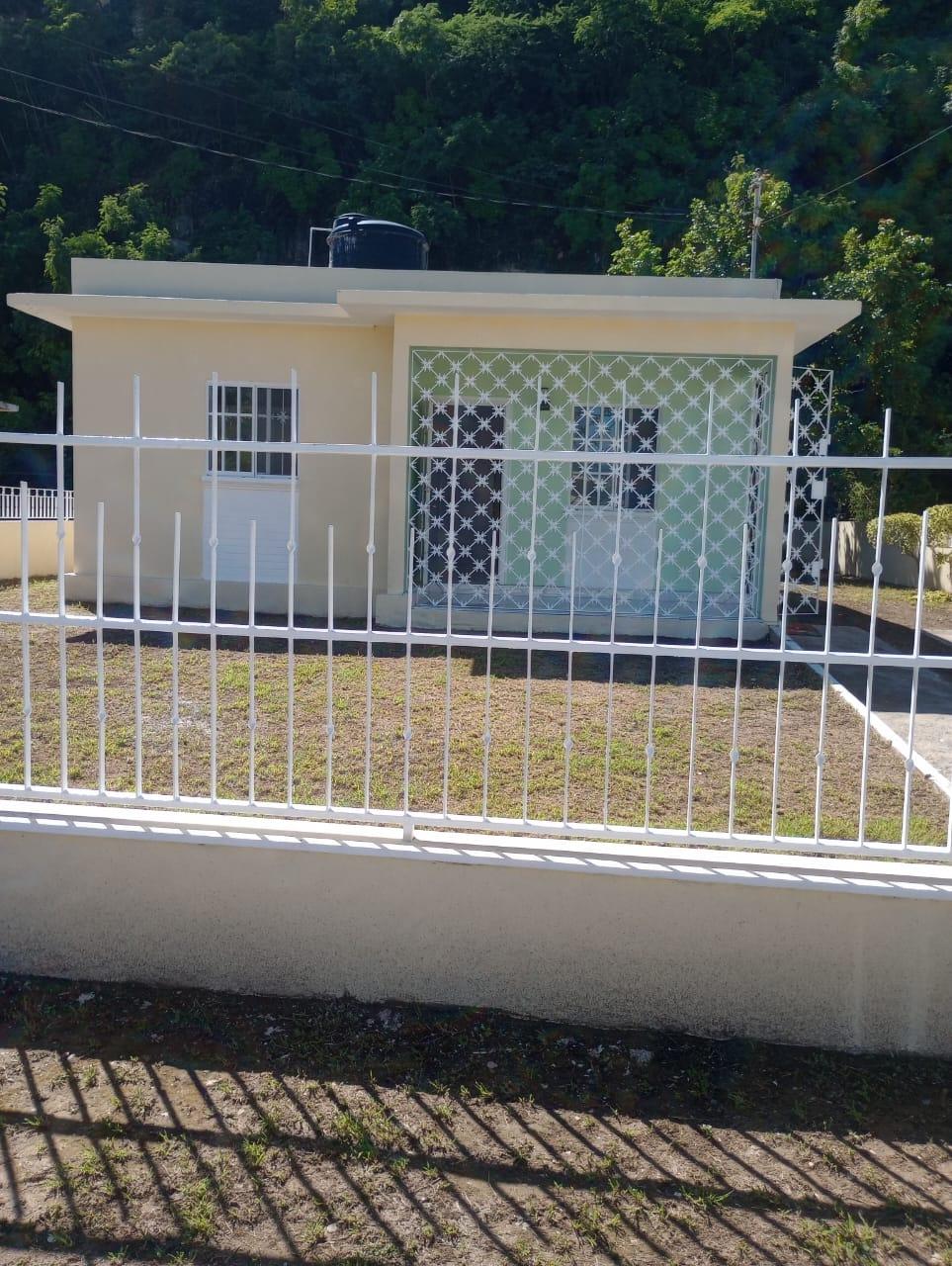Charming-2-Bedroom-Home-for-Rent-in-Mount-Royal-Estate-St.-Catherine First image of 32 Mount Royal Estate in Bridgeport, St. Catherine, Jamaica - property is For Rent