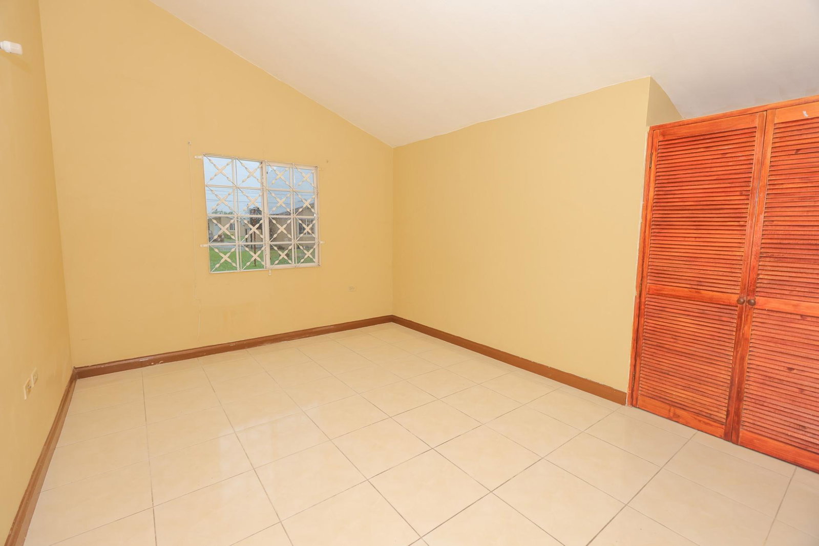 Seventh image of 18 Myrtle Place , New Harbou in New Harbour Village, St. Catherine, Jamaica - property is For Sale