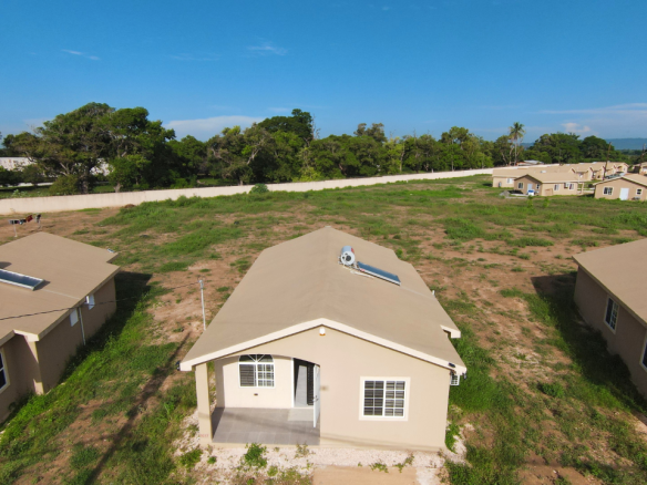 First image of 1617 Phoneix Park Village Phas in Phoenix Park, St. Catherine, Jamaica - property is For Sale