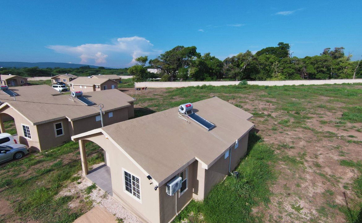 Fourth image of 1617 Phoneix Park Village Phas in Phoenix Park, St. Catherine, Jamaica - property is For Sale