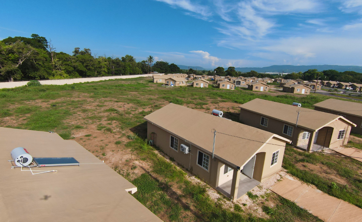 Fifth image of 1617 Phoneix Park Village Phas in Phoenix Park, St. Catherine, Jamaica - property is For Sale