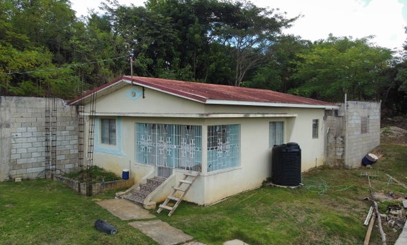 Fifth image of 2 Suttons, Turners in Chapleton, Clarendon, Jamaica - property is For Sale