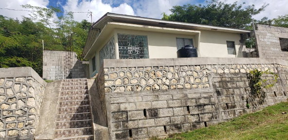 Seventh image of 2 Suttons, Turners in Chapleton, Clarendon, Jamaica - property is For Sale
