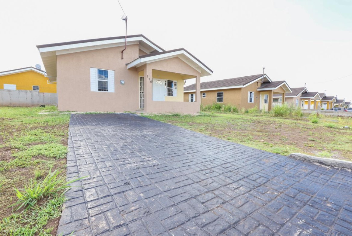 Fourteenth image of 110 Colbeck Manor in Colbeck, St. Catherine, Jamaica - property is For Rent