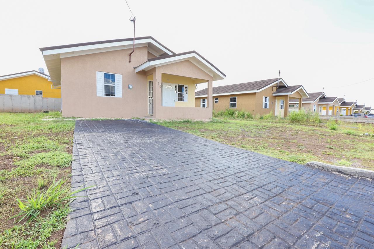 Fourteenth image of 110 Colbeck Manor in Colbeck, St. Catherine, Jamaica - property is For Rent