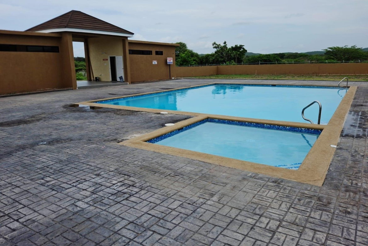 Seventh image of 384 Colbeck Manor in Old Harbour, St. Catherine, Jamaica - property is For Rent