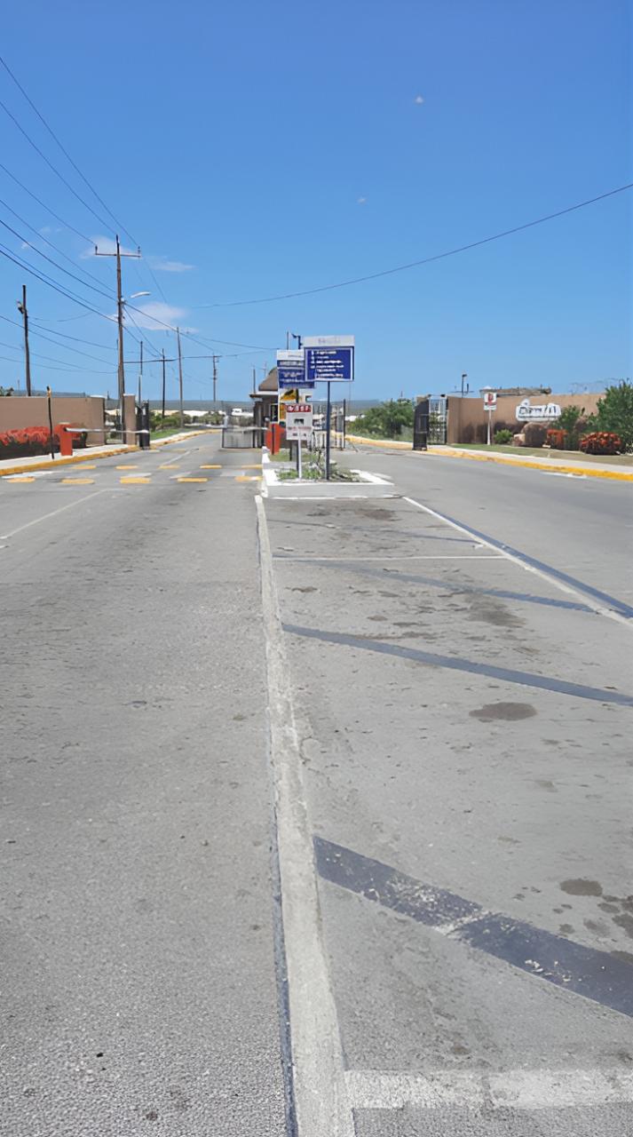 Second image of 1936 Phoenix Park Village ph 5 in Greater Portmore, St. Catherine, Jamaica - property is For Rent