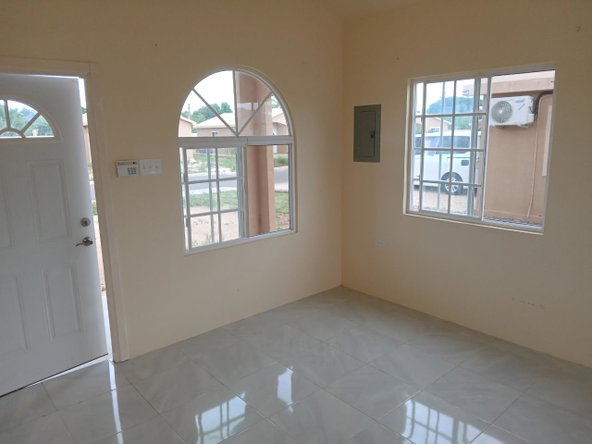 Fifth image of 1936 Phoenix Park Village ph 5 in Greater Portmore, St. Catherine, Jamaica - property is For Rent
