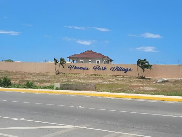 First image of 1936 Phoenix Park Village ph 5 in Greater Portmore, St. Catherine, Jamaica - property is For Rent