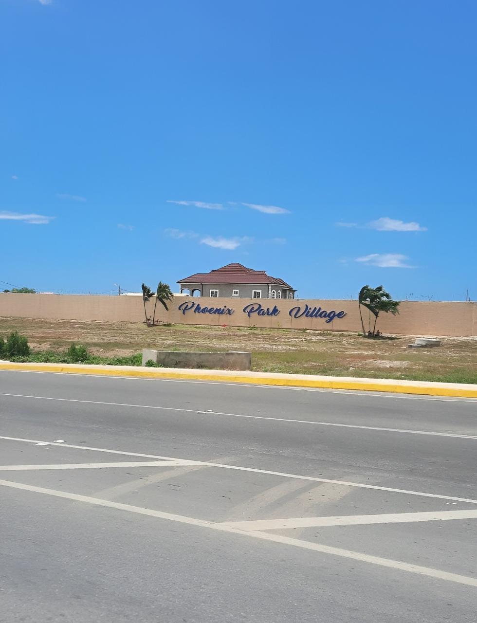 First image of 1936 Phoenix Park Village ph 5 in Greater Portmore, St. Catherine, Jamaica - property is For Rent