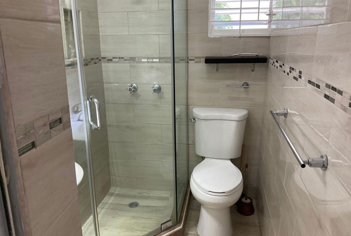 Eighth image of 10b North Avenue in CONSTANT SPRING, St. Andrew, Jamaica - property is For Rent