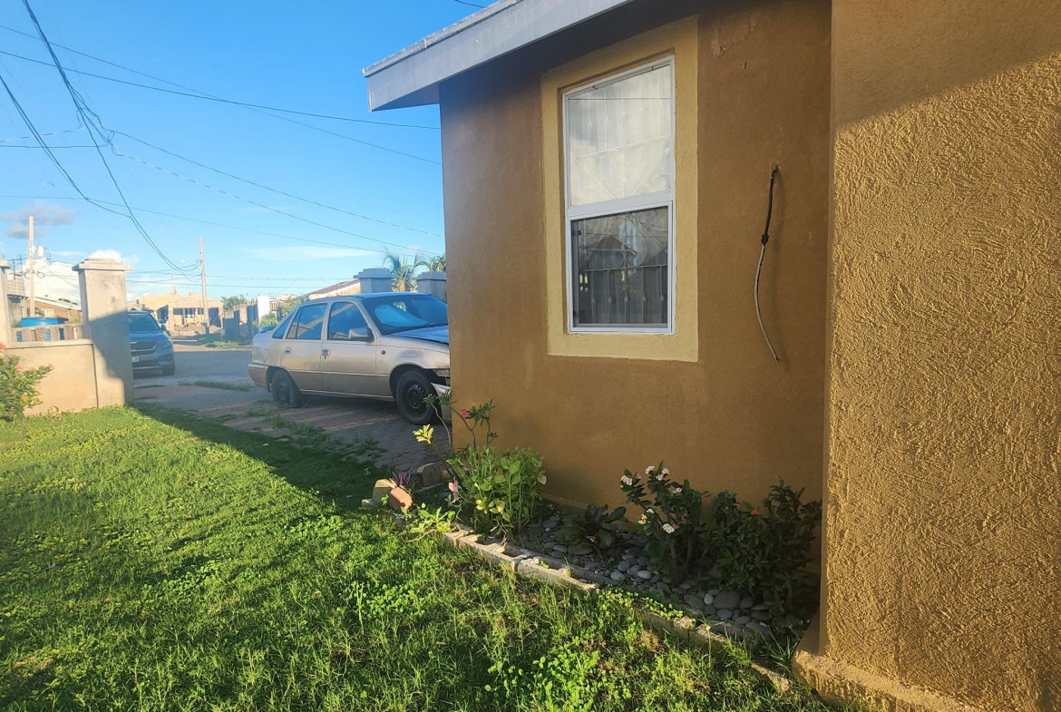 Eleventh image of 65 New Harbour Village 3 in Old Harbour, St. Catherine, Jamaica - property is For Sale