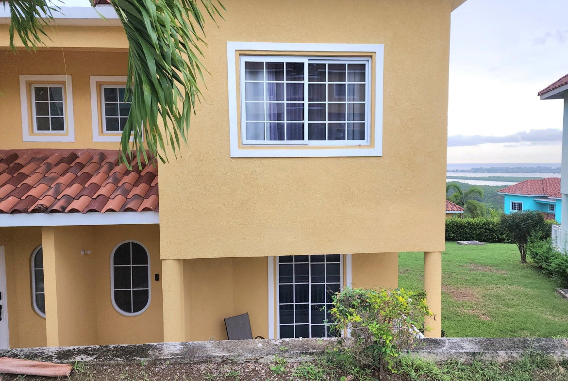 Second image of 25- Riviera in Bogue, St. James, Jamaica - property is For Rent