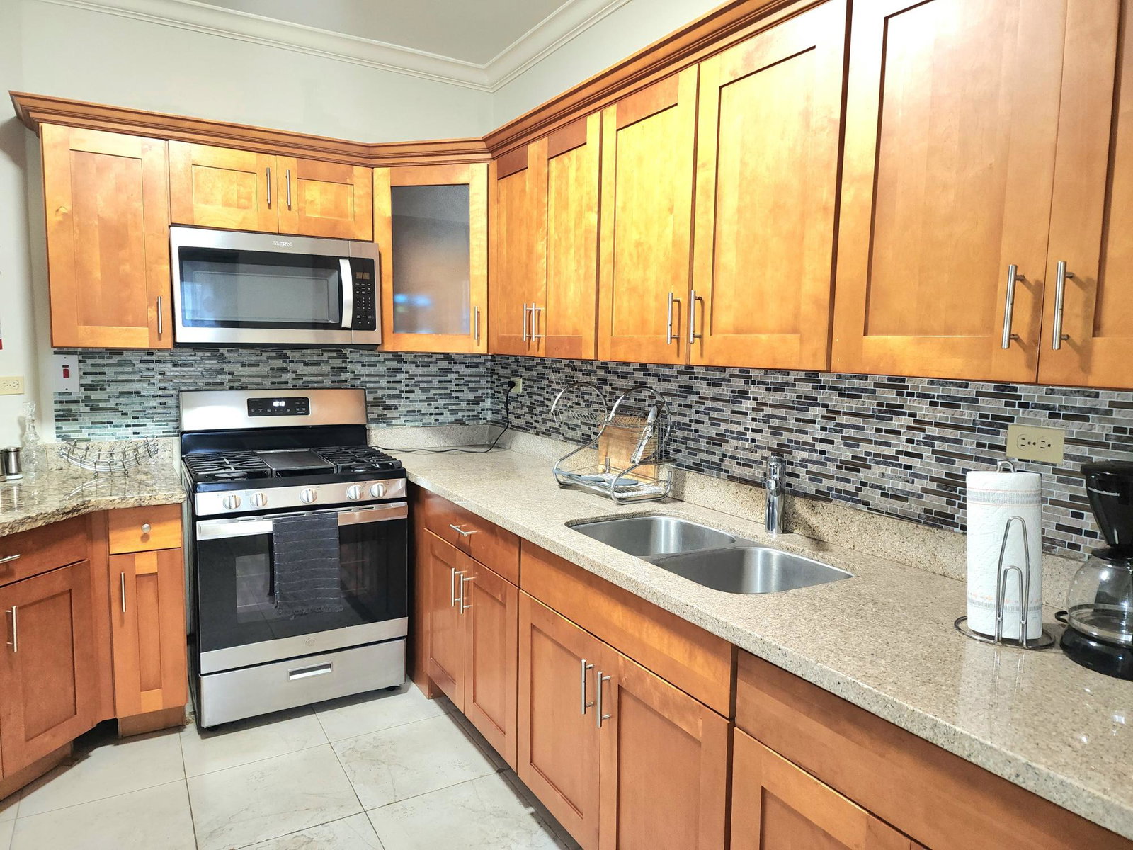 Charming-2-Bedroom-Townhouse-for-Rent-in-Riviera-Jamaica Thirteenth image of 25- Riviera in Bogue, St. James, Jamaica - property is For Rent