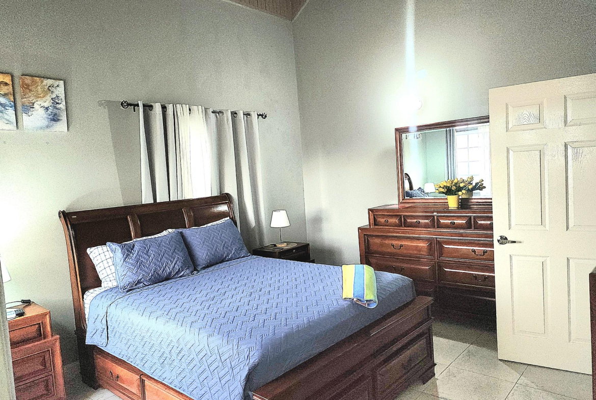 Sixth image of 25- Riviera in Bogue, St. James, Jamaica - property is For Rent