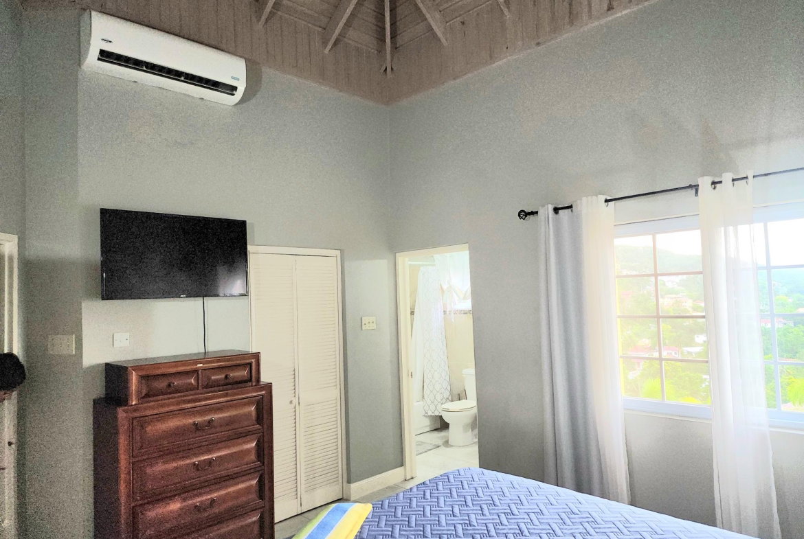 Eighth image of 25- Riviera in Bogue, St. James, Jamaica - property is For Rent