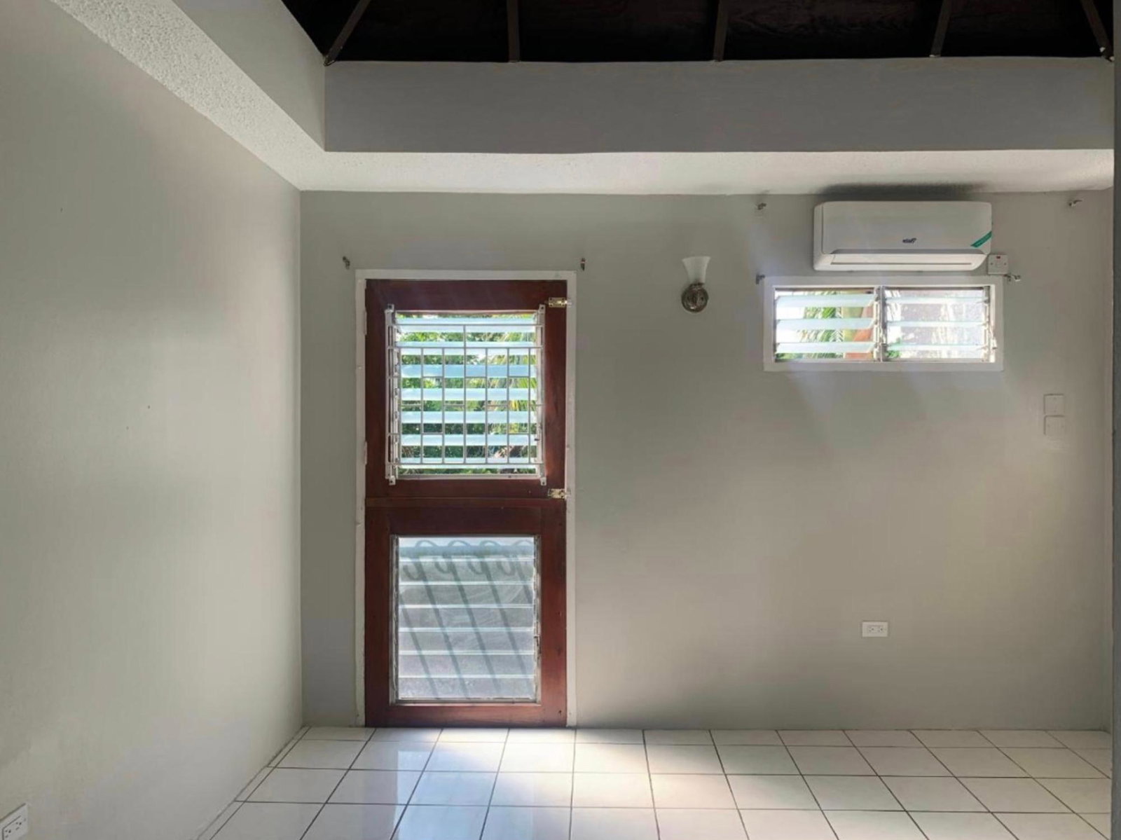 Fourteenth image of 28-1a Seymour Avenue in Kingston 5, St. Andrew, Jamaica - property is For Rent
