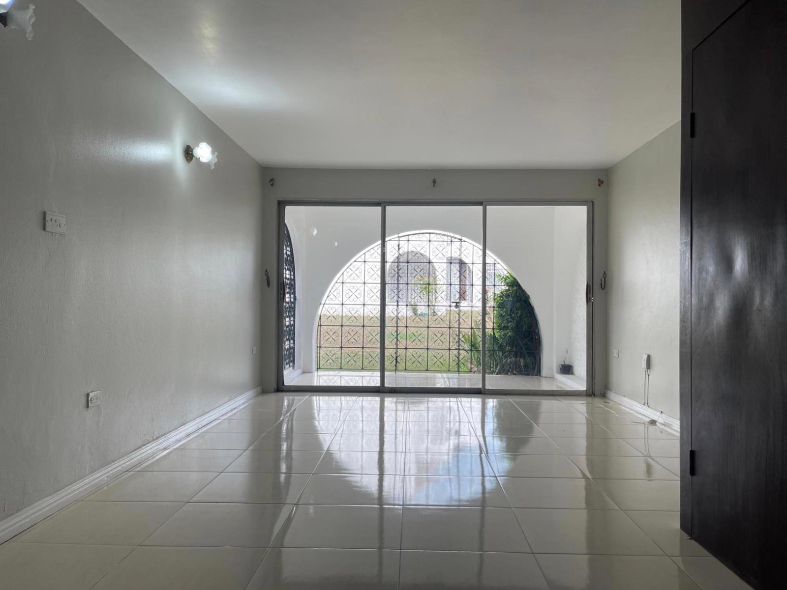 Fourth image of 28-1a Seymour Avenue in Kingston 5, St. Andrew, Jamaica - property is For Rent