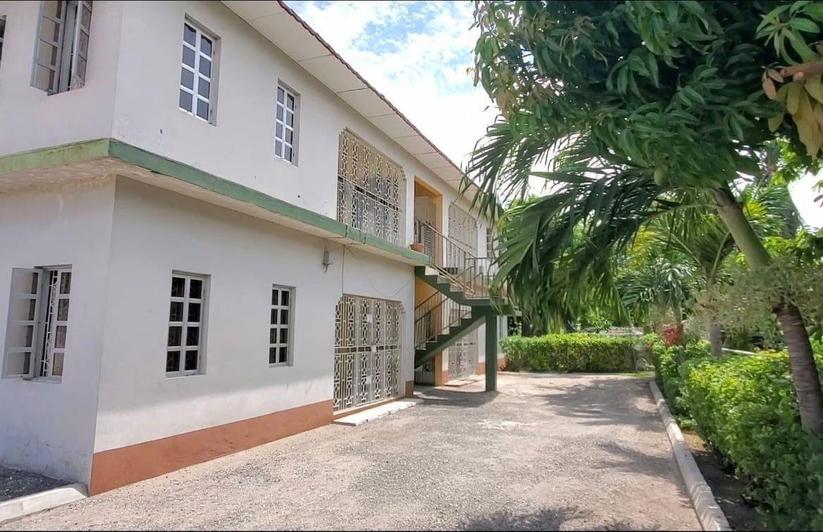 Second image of 21 Pennant Crescent in Spanish Town, St. Catherine, Jamaica - property is For Sale
