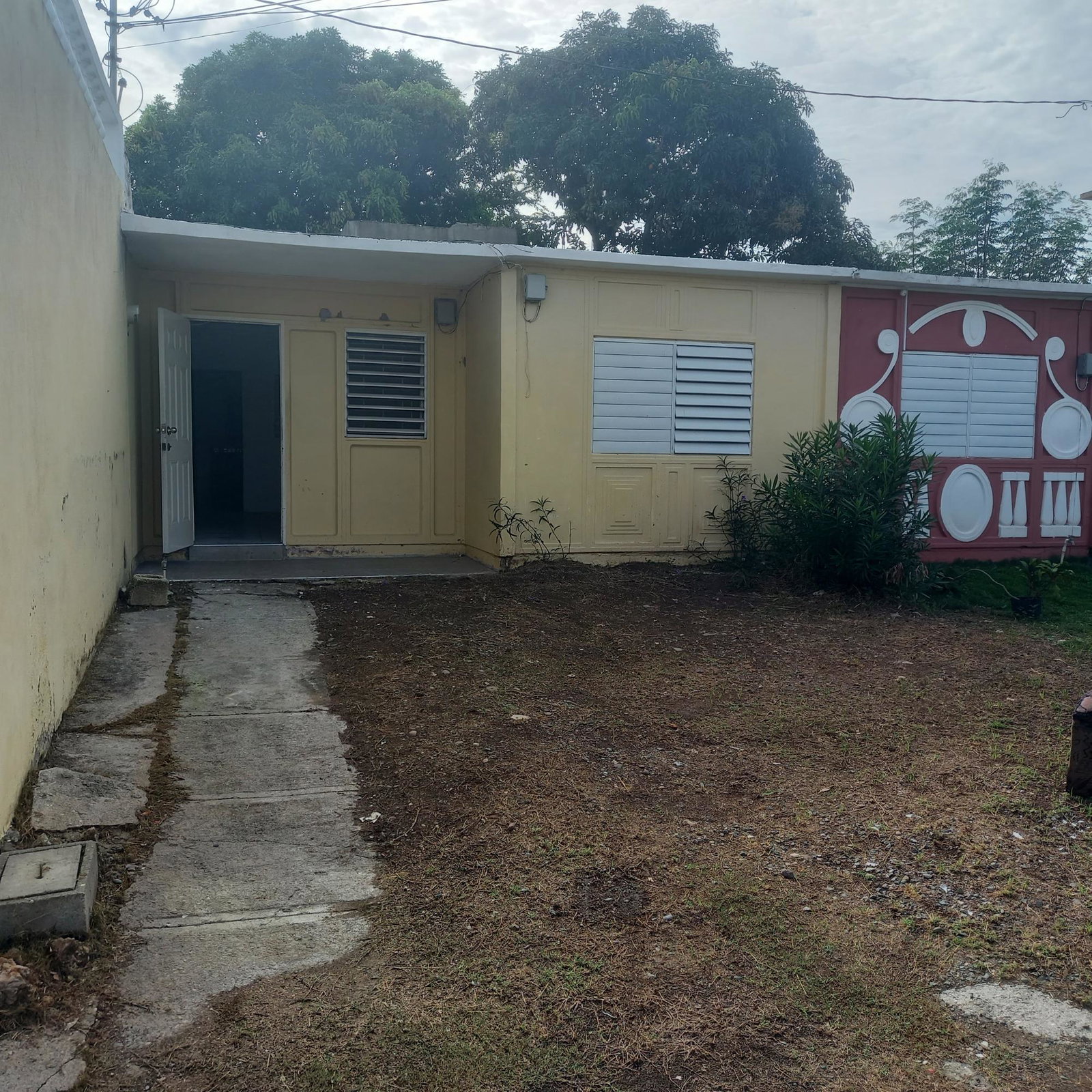 Charming-3-Bed-Home-for-Sale-in-Belmont-Park-Portmore Second image of 6 West Greater Portmore in Greater Portmore, St. Catherine, Jamaica - property is For Sale