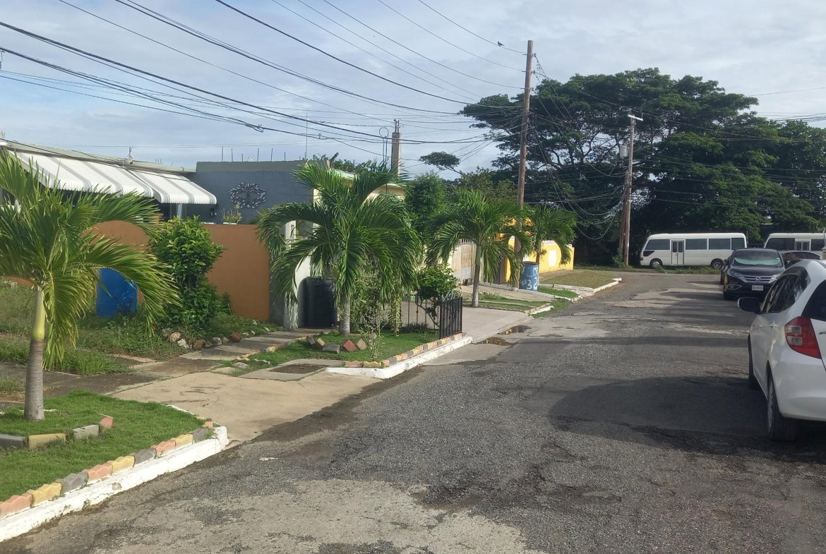 Fourth image of 6 West Greater Portmore in Greater Portmore, St. Catherine, Jamaica - property is For Sale