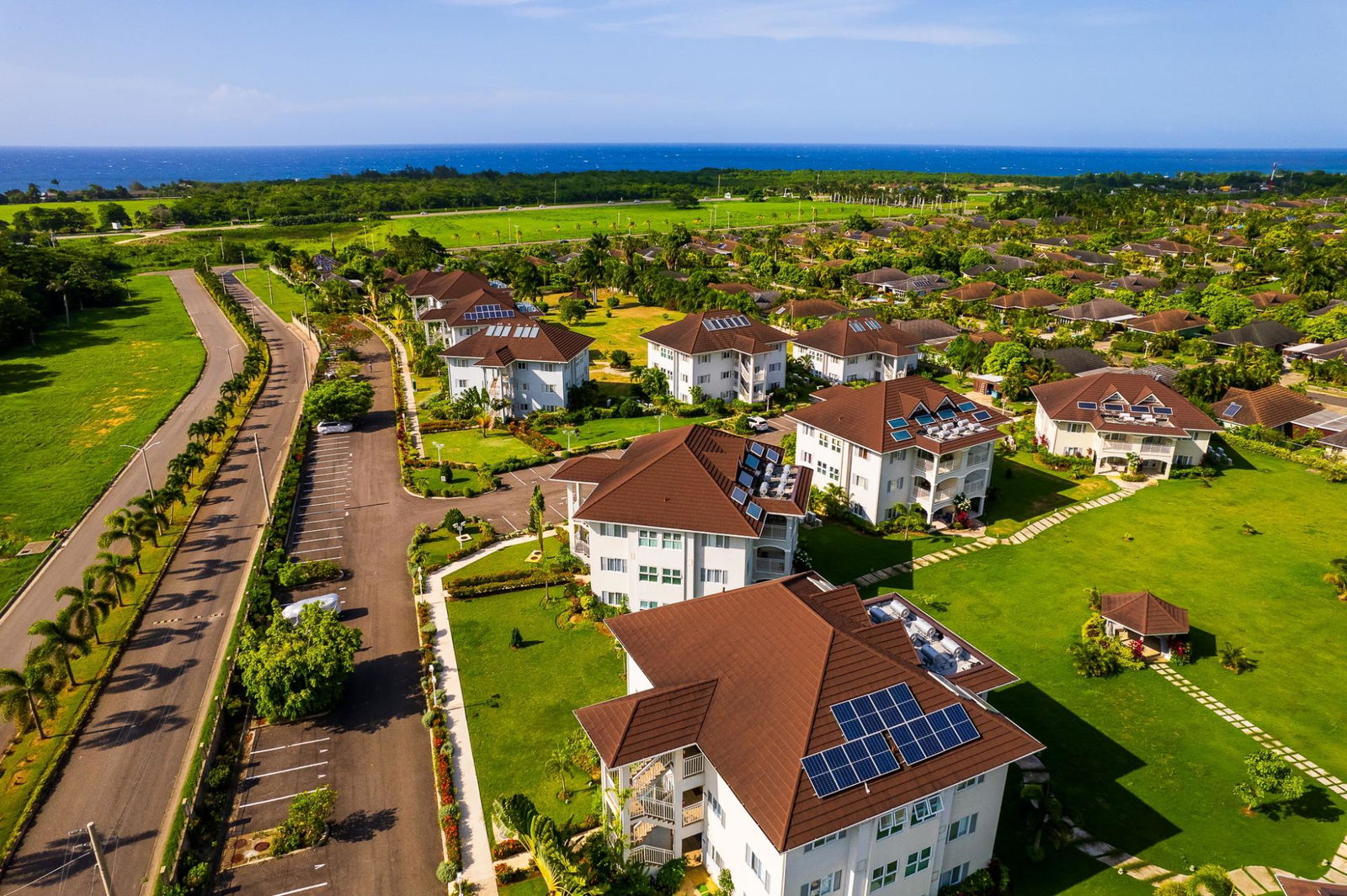 Charming-3-Bedroom-Apartment-for-Rent-in-Fern-Court-St.-Ann Second image of I301- Fern Court in St. Ann's Bay, St. Ann, Jamaica - property is For Rent