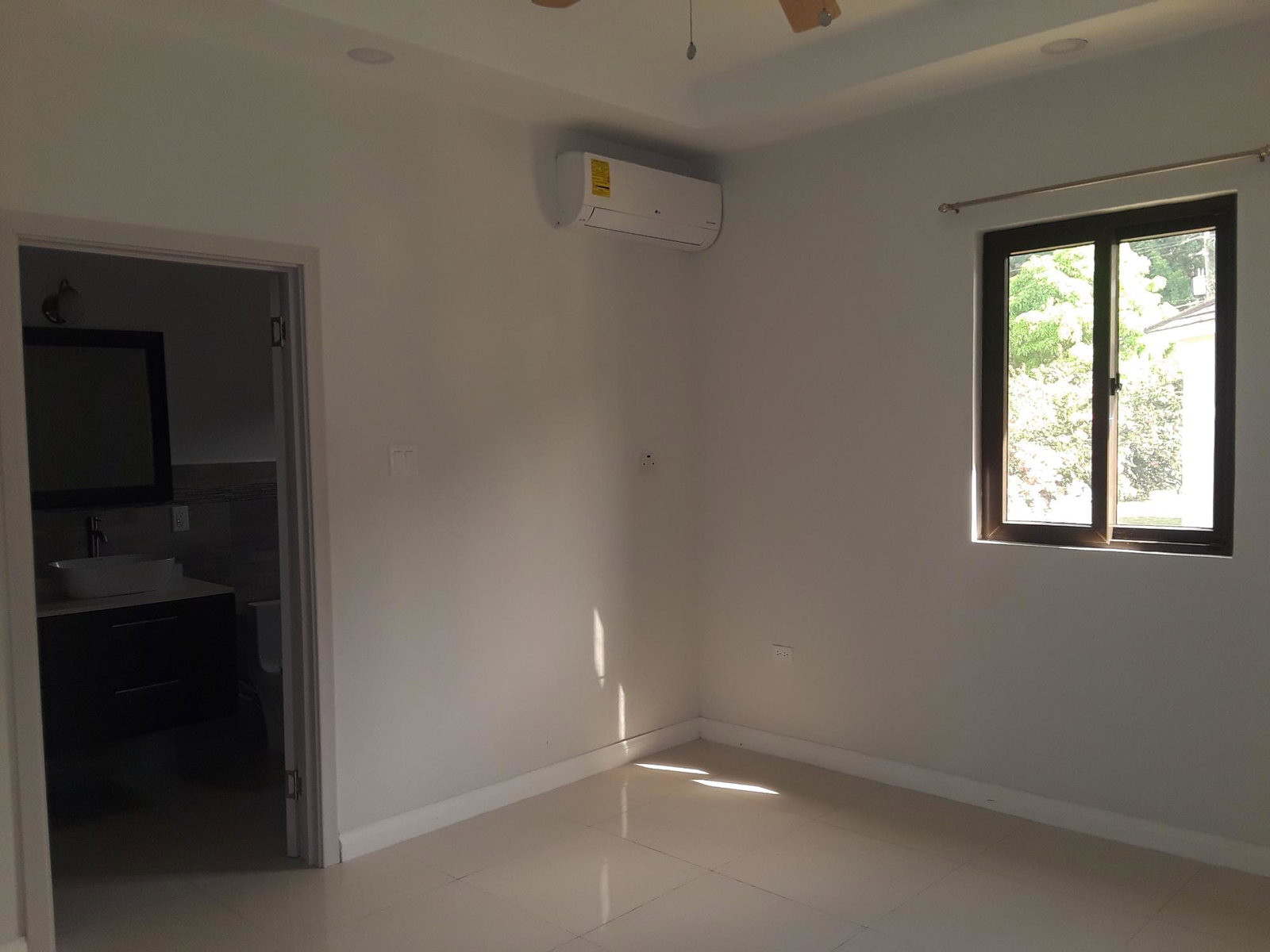 Ninth image of 7 Happy Cove Estate in Ocho Rios, St. Ann, Jamaica - property is For Rent
