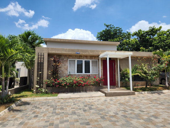 First image of 7 Earls Court in Kingston 8, St. Andrew, Jamaica - property is For Rent