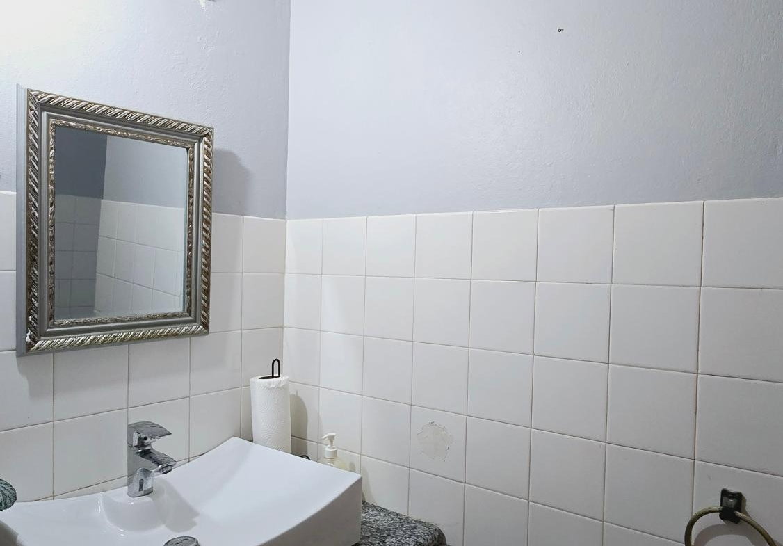 Sixteenth image of 22 Summit Heights, Orange gr in Kingston 8, St. Andrew, Jamaica - property is For Rent