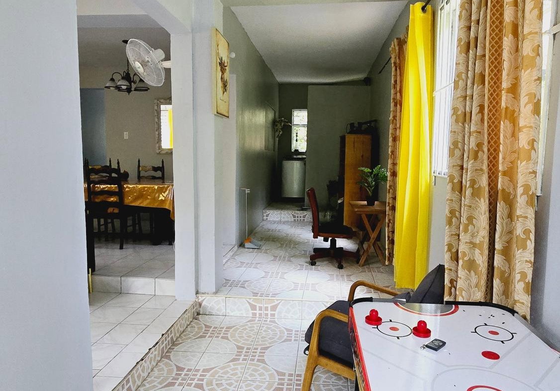 Eighteenth image of 22 Summit Heights, Orange gr in Kingston 8, St. Andrew, Jamaica - property is For Rent