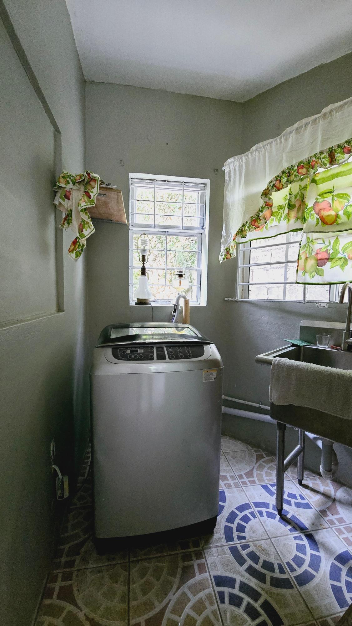 Nineteenth image of 22 Summit Heights, Orange gr in Kingston 8, St. Andrew, Jamaica - property is For Rent