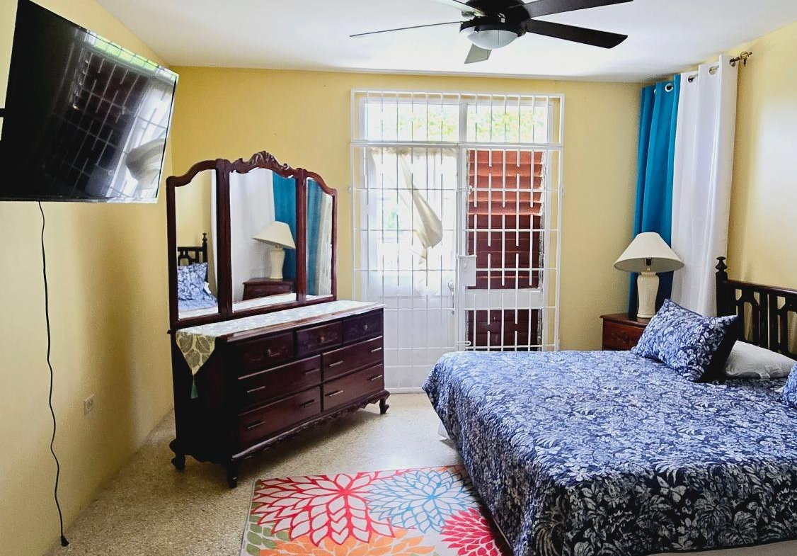 Tenth image of 22 Summit Heights, Orange gr in Kingston 8, St. Andrew, Jamaica - property is For Rent