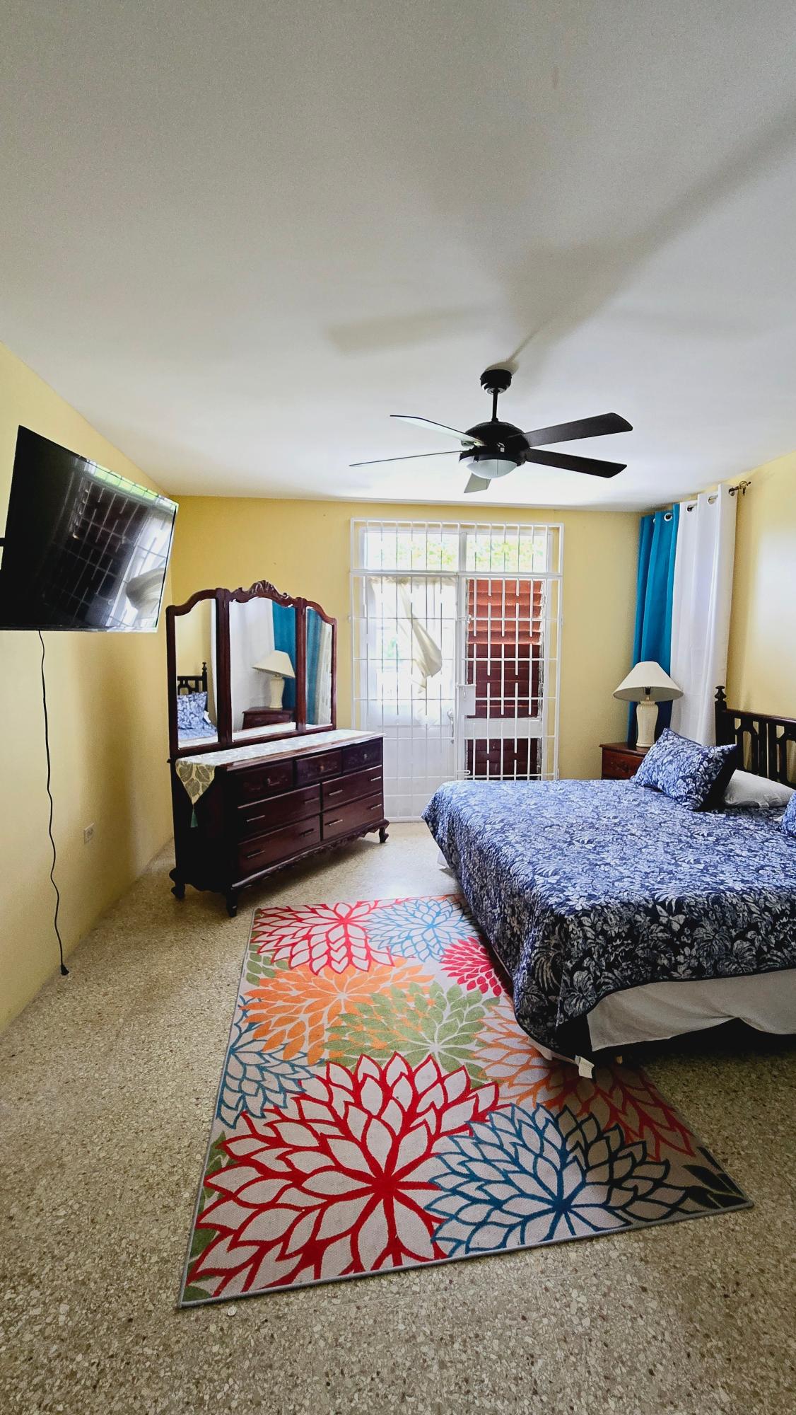 Tenth image of 22 Summit Heights, Orange gr in Kingston 8, St. Andrew, Jamaica - property is For Rent