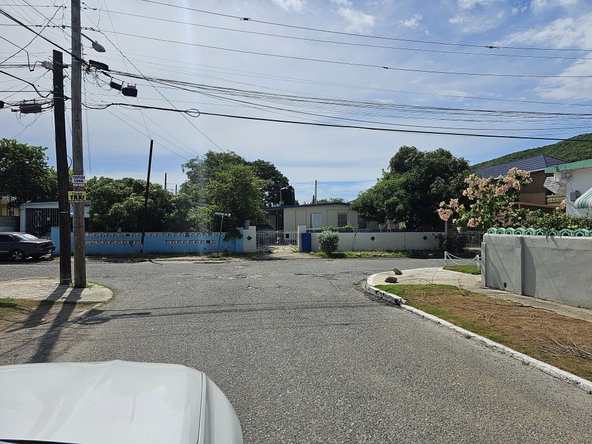 Seventh image of 46 Anderson Avenue in Bridgeport, St. Catherine, Jamaica - property is For Rent